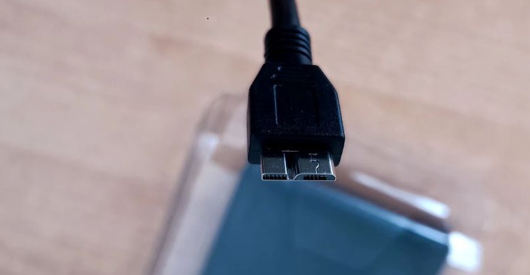 Кабель USB 3.2